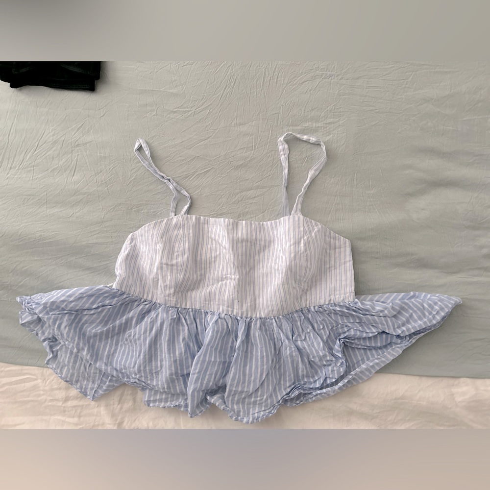 Zara pinstriped flowy summer top. Size: US Medium